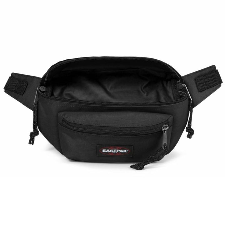 Binnenkant van de Eastpak Doggy bag zwart #kleur_zwart
