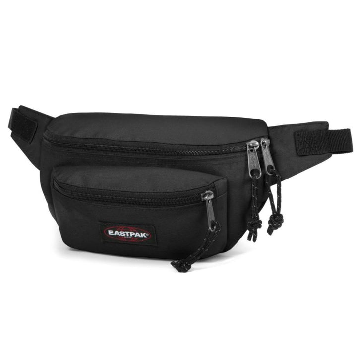 Voorzijde van de Eastpak Doggy bag zwart #kleur_zwart