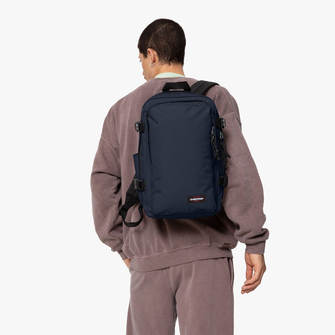 op model van de Eastpak Cabin Pak'r reisrugzak Ultra-Marine #kleur_ultra-marine