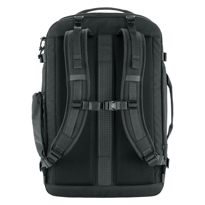 Achterkant van de Fjallraven Farden carry-on pack black #kleur_black