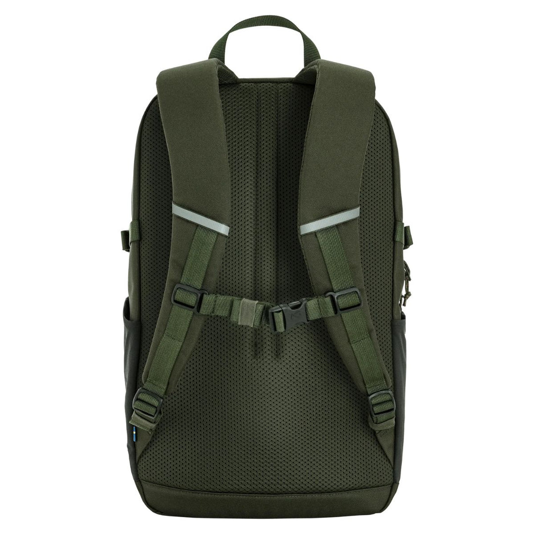 Achterkant van de Fjallraven Skule 24 deep-forest #kleur_deep-forest