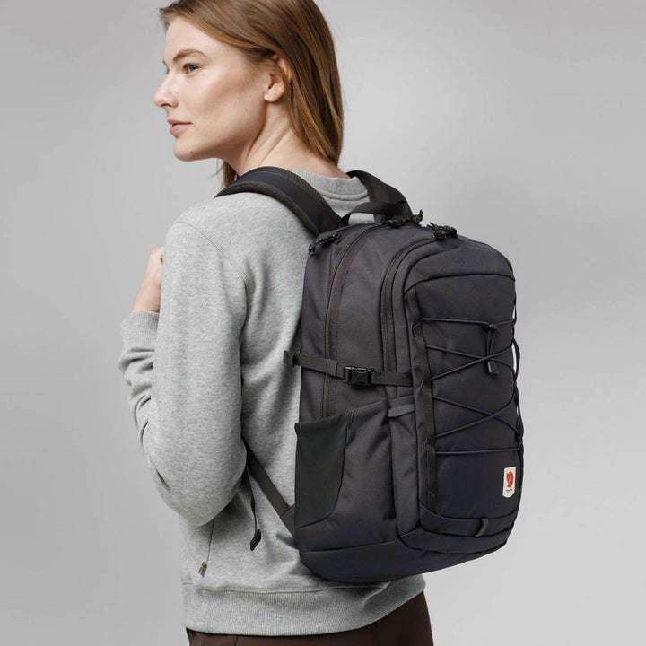 De Fjallraven skule 20 Basalt in gebruik #kleur_basalt