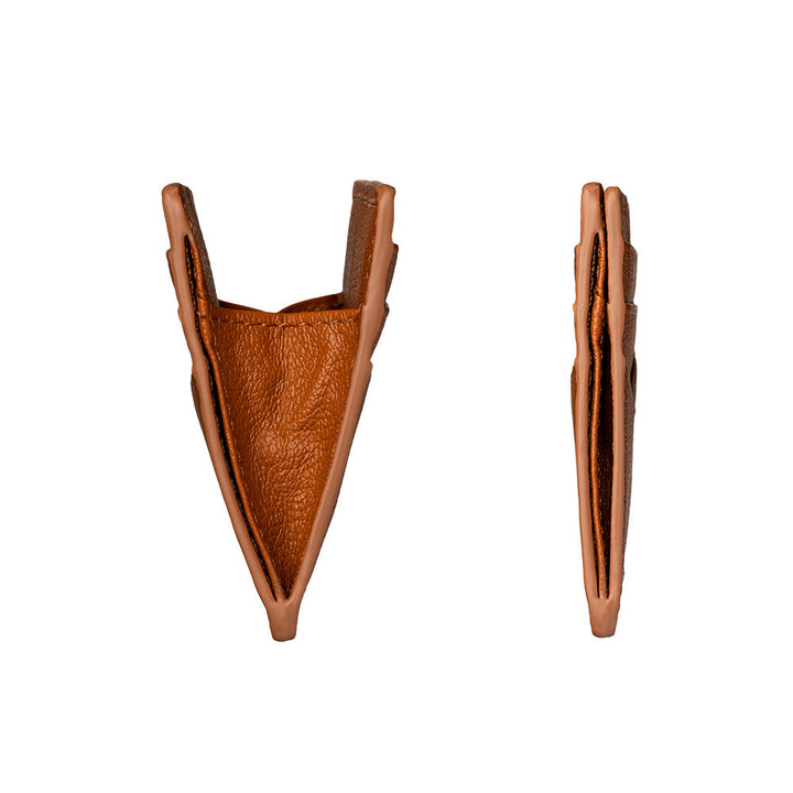 Zijkanten van de Gentlemens leren kaarthouder in het cognac #kleur_cognac