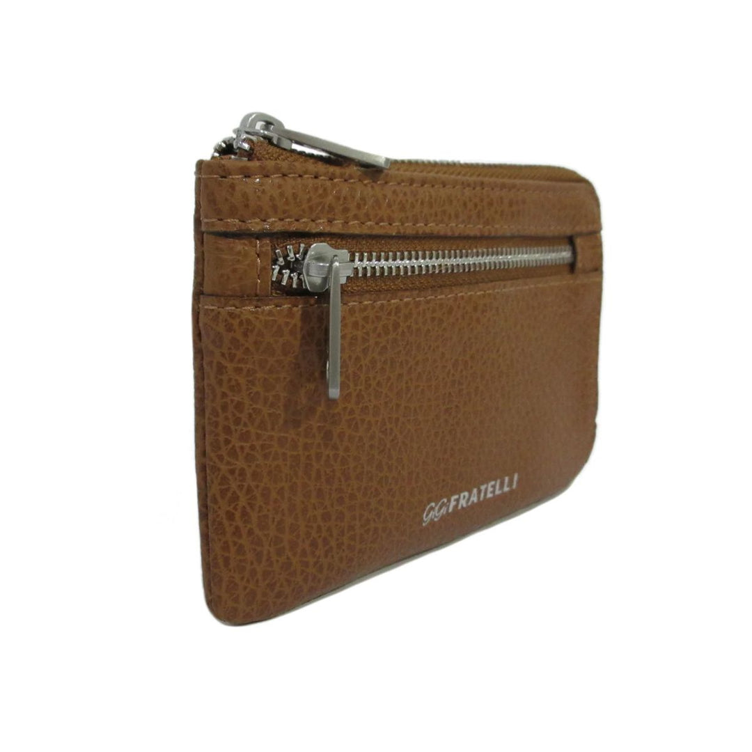 Voorzijde van de Gigi Fratelli leren sleutel etui camel #kleur_camel