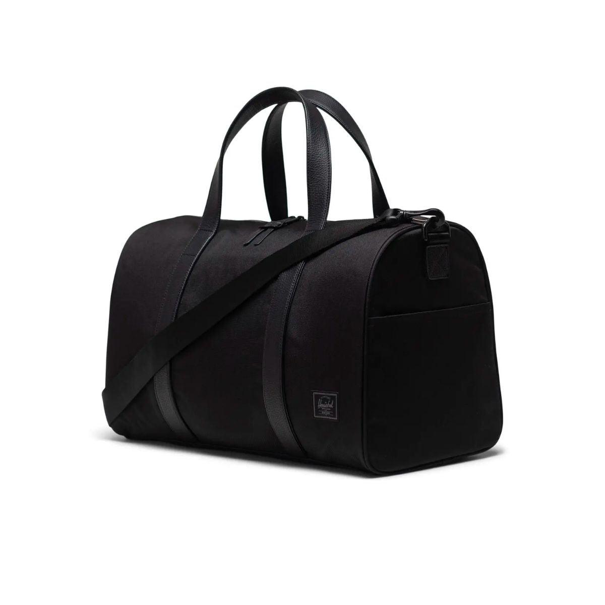 Herschel store novel duffle