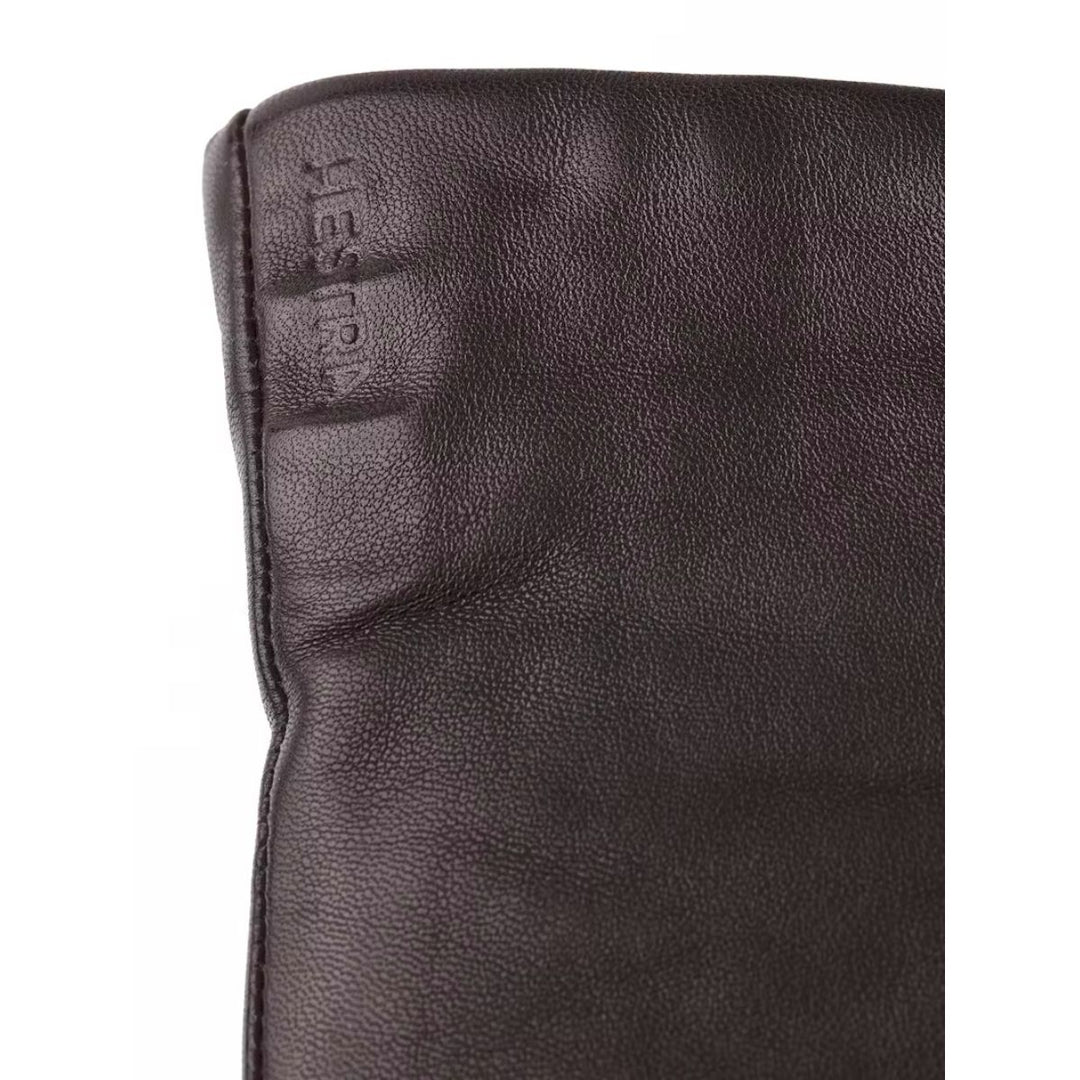 Details van het leer van de Hestra ElisaBeth damas handschoen Espresso #kleur_espresso