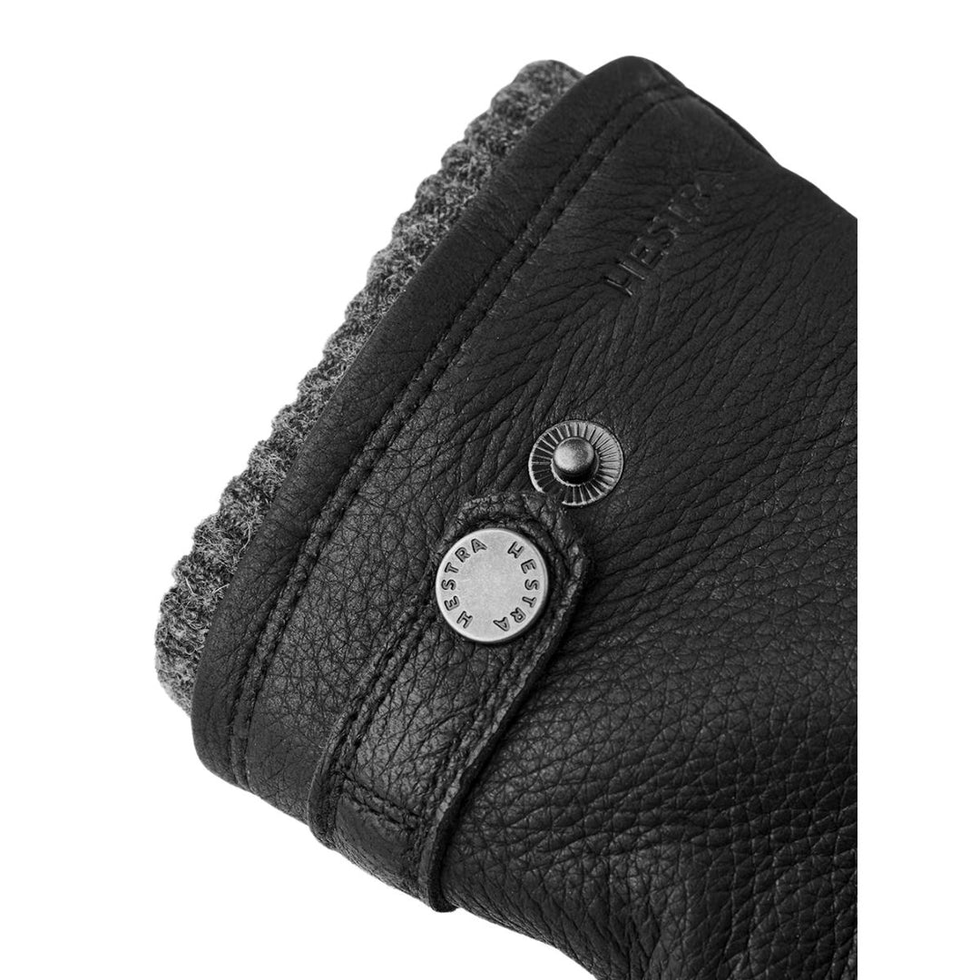 Bovenkant van de Hestra Utsjo Handschoen zwart #kleur_zwart