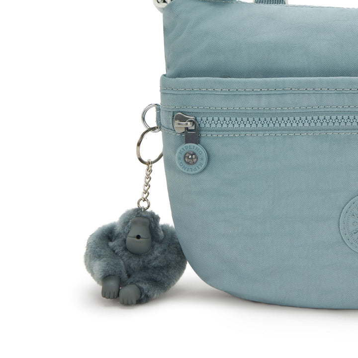 Details van het materiaal Kipling Arto s Relaxed-grey #kleur_relaxed-grey