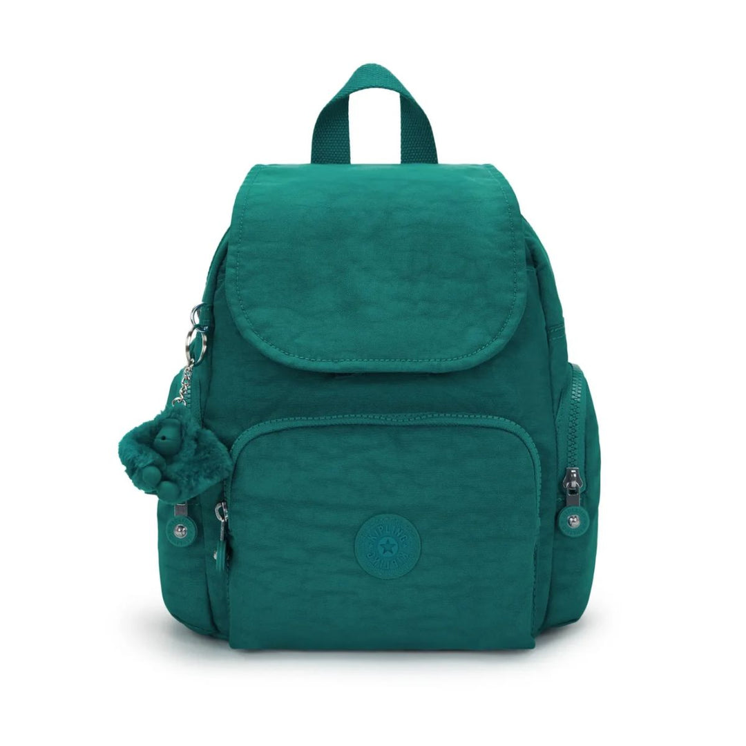 Voorkant van de Kipling City zip mini rugzak in outspoken green #kleur_outspoken-green
