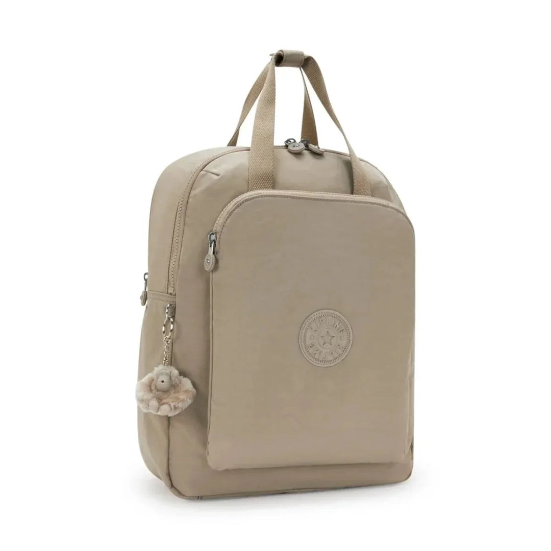 Voorzijde van de Kipling Kazuki L laptoprugzak soft taupe #kleur_soft-taupe