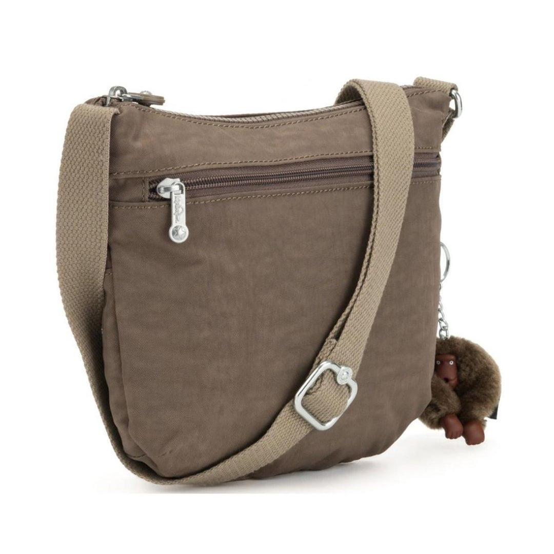 Achterkant van de Kipling ARTO s True Beige #kleur_true-beige