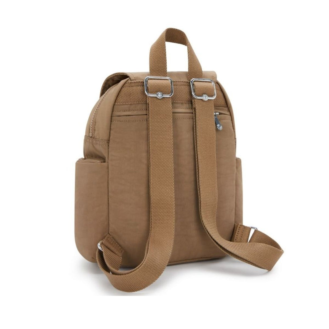 Achterkant van de Kipling Classic City Zip mini Early-Tan #kleur_early-tan