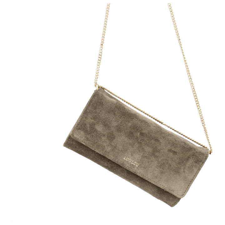 Voorkant met schouderriem van de LouLou Anais crossbody tas #kleur_sage