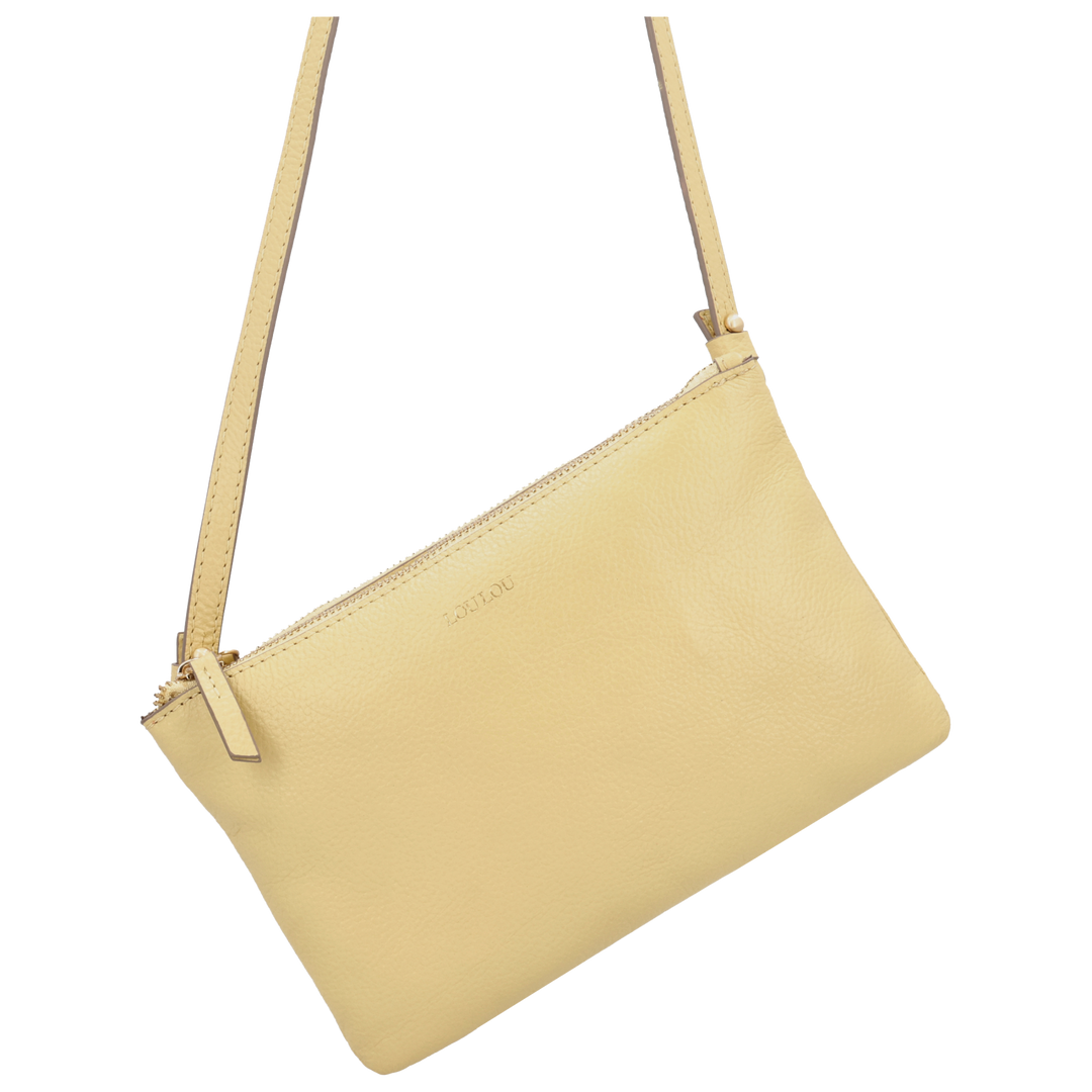 Voorkant van de LouLou Camille geel crossbody tas #kleur_geel