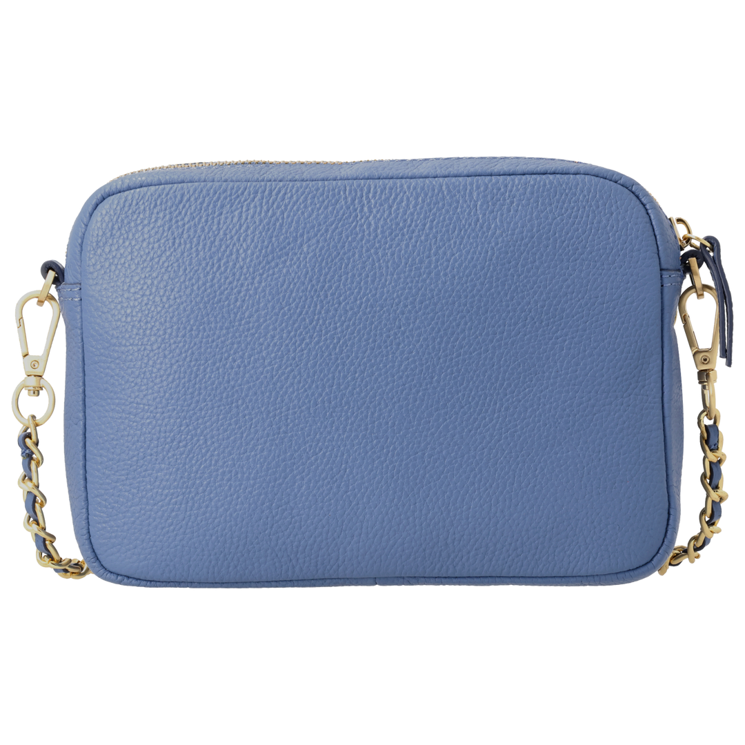 Achterkant van de LouLou Emilie lichtblauw crossbody tas #kleur_lichtblauw