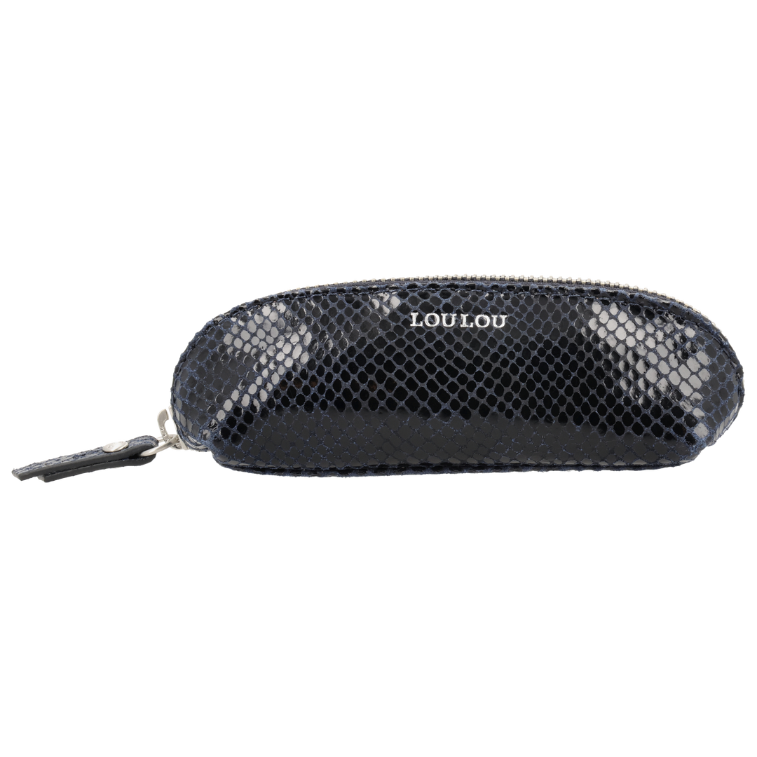 Voorkant van de LOULOU Mademe dubois leren etui #kleur_python-blue