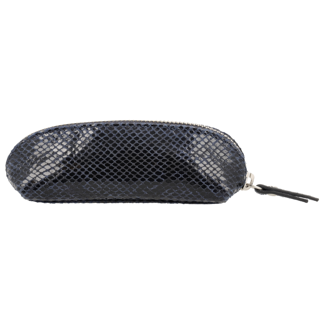 Achterkant van de LOULOU Mademe dubois leren etui #kleur_python-blue