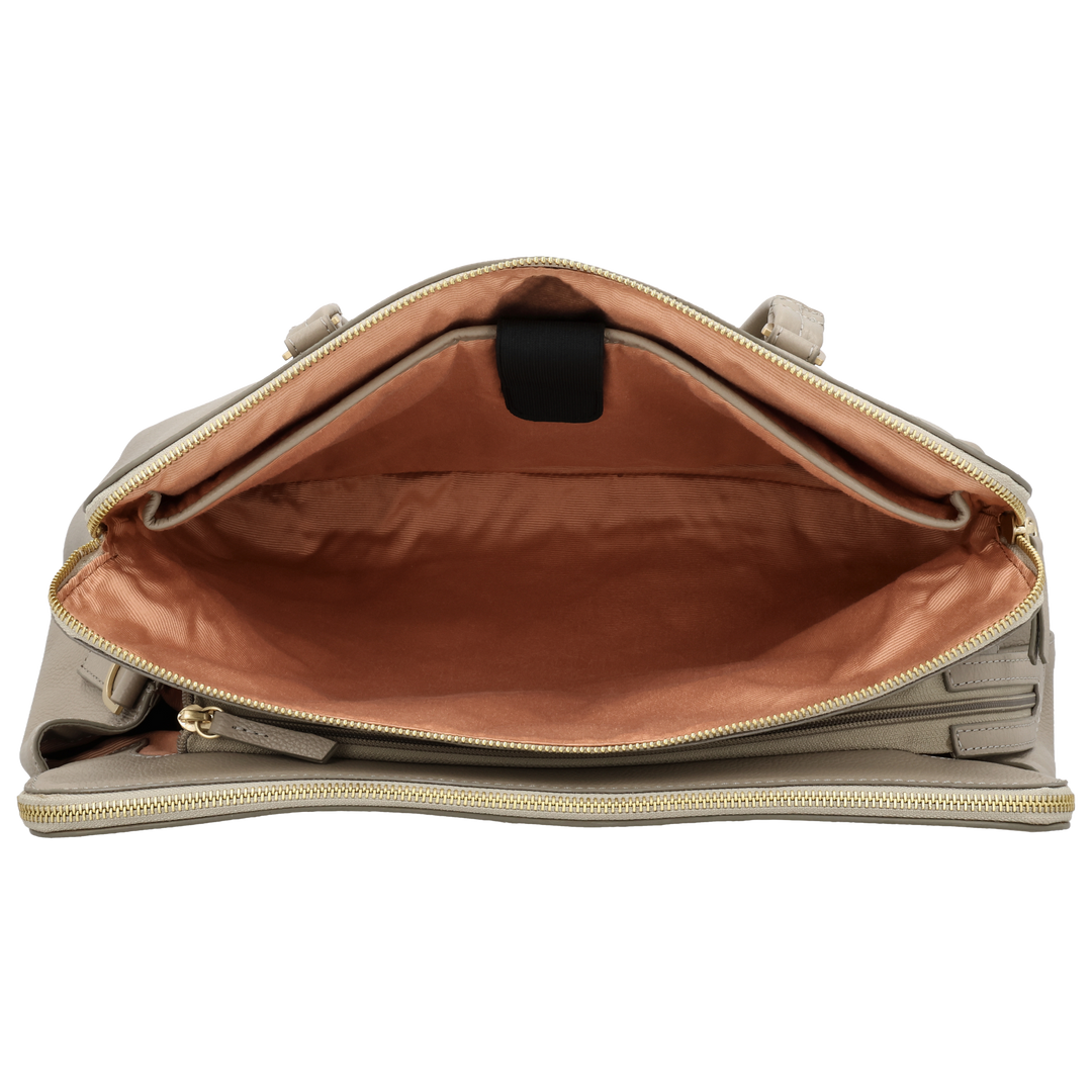 Laptop vak van de Loulou Olivia werktas Soft-Sepia #kleur_soft-sepia