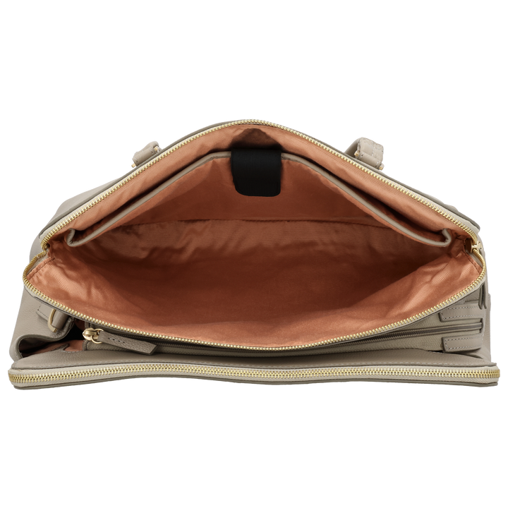 Laptop vak van de Loulou Olivia werktas Soft-Sepia #kleur_soft-sepia