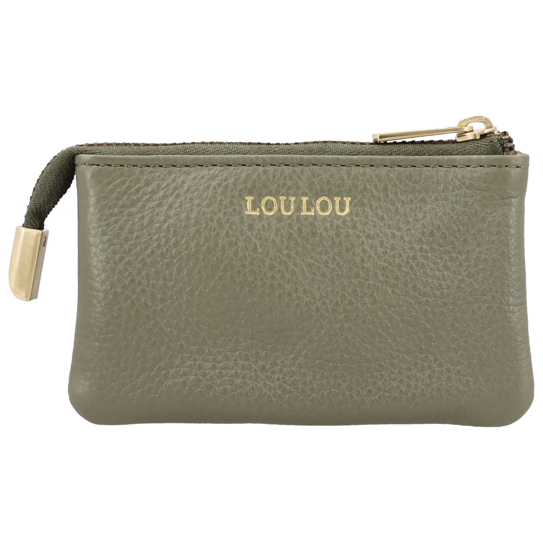 Voorkant van de LOULOU mini portemonnee in sage #kleur_sage