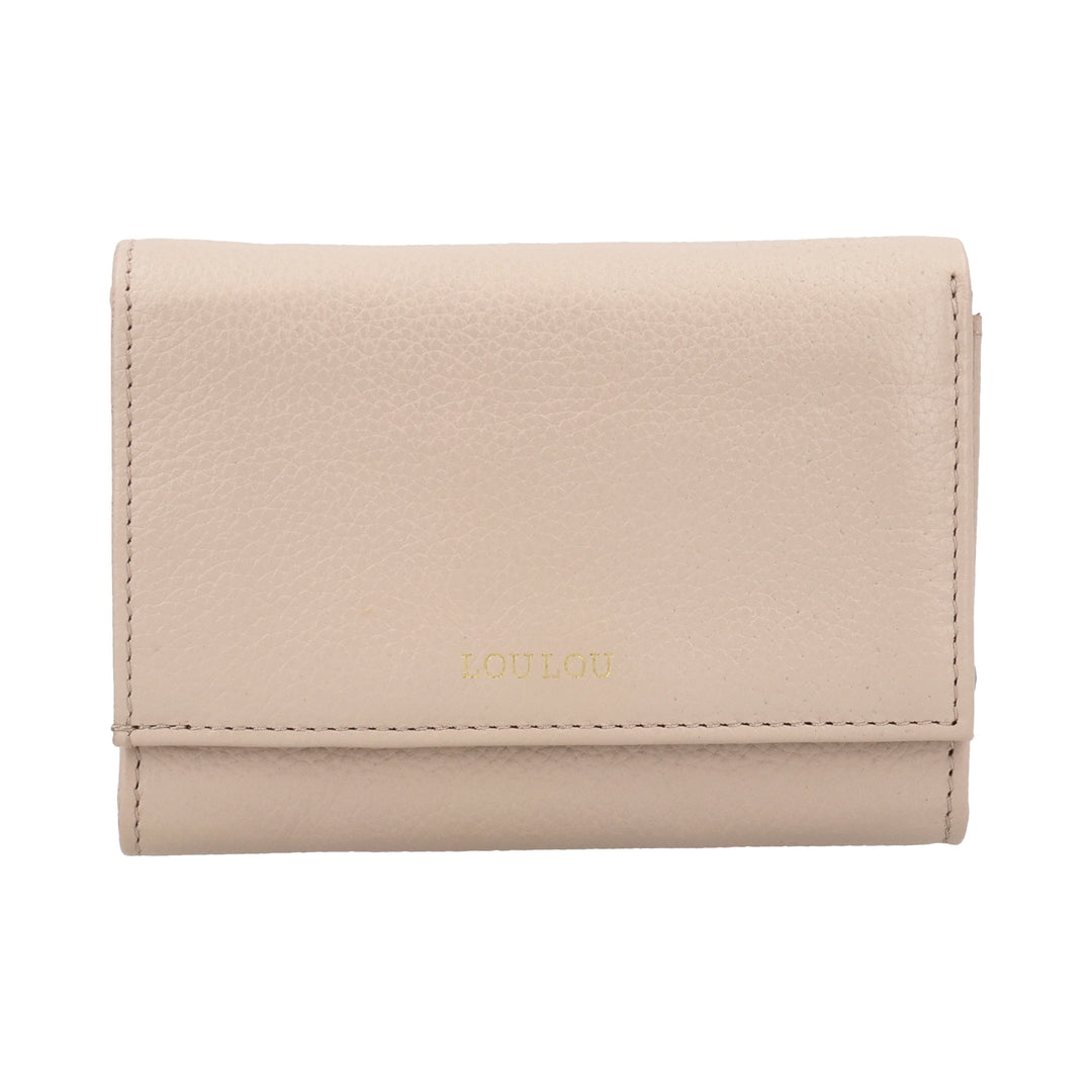 Voorkant van de LouLou Perie Fleur portemonnee in de kleur cashmere #kleur_cashmere