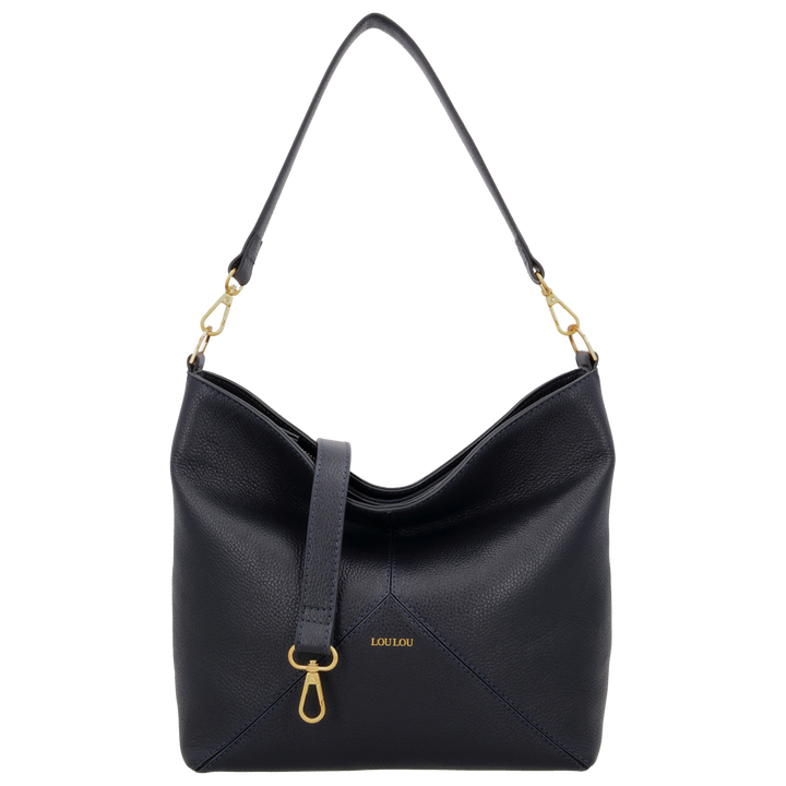 Voorkant met schouderriem van de LouLou Sabine navy leren shopper #kleur_navy