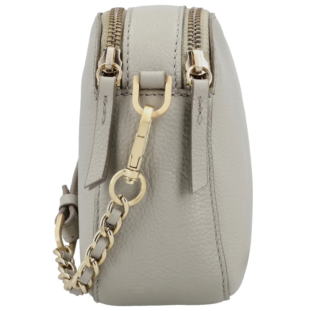 Zijkant van de Lou Lou Zoe crossover tas fog #kleur_fog