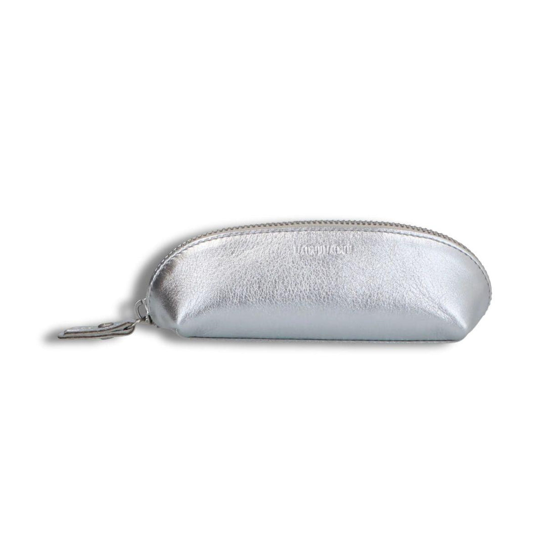 Voorkant Lou Lou leren etui silver #kleur_silver