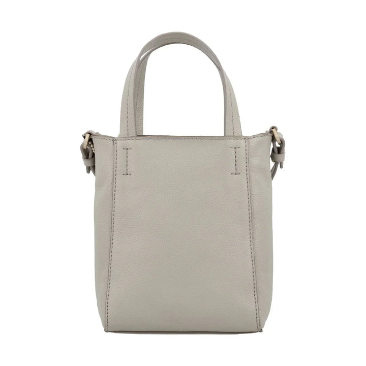 Achterkant van de Lou Lou Naomi leren crossover tas in fog #kleur_fog
