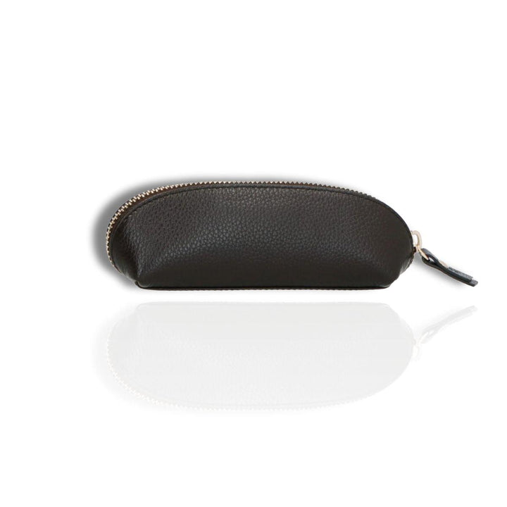 Achterkant Lou Lou Madame leren etui donkerbruin #kleur_donkerbruin