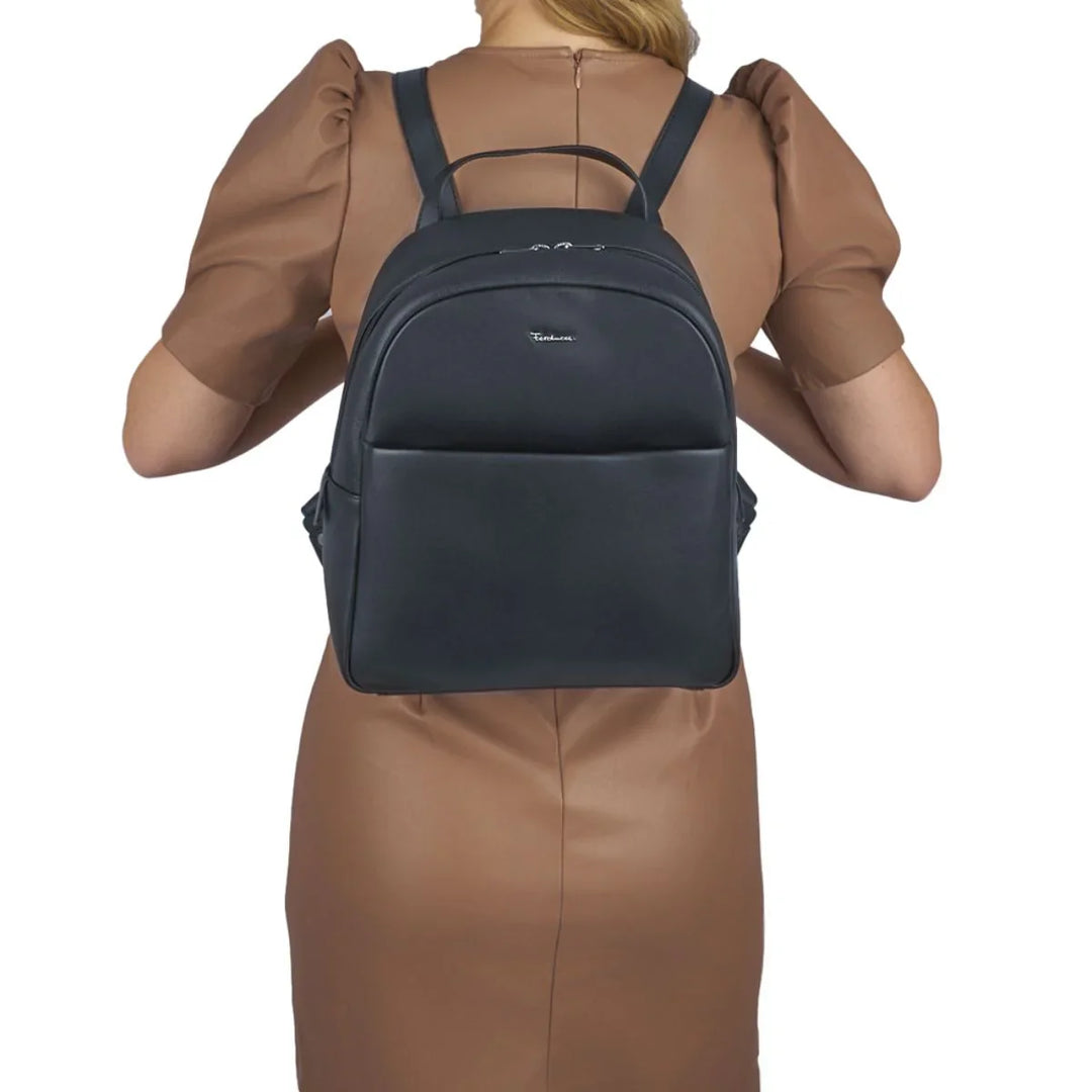 De Riccardo Ferducci rugzak navy in gebruik #kleur_navy