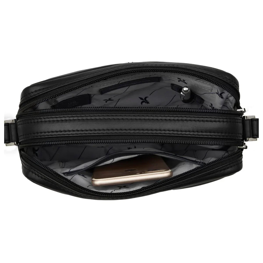 Riccardo ferducci | 028441 | Leren crossbodytas