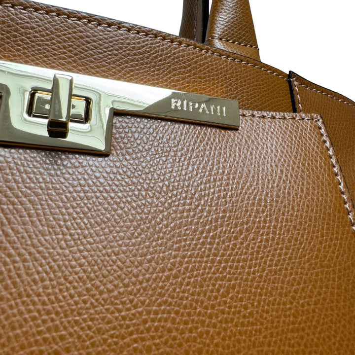 Details van het materiaal van de Ripani leren handtas camel #kleur_camel
