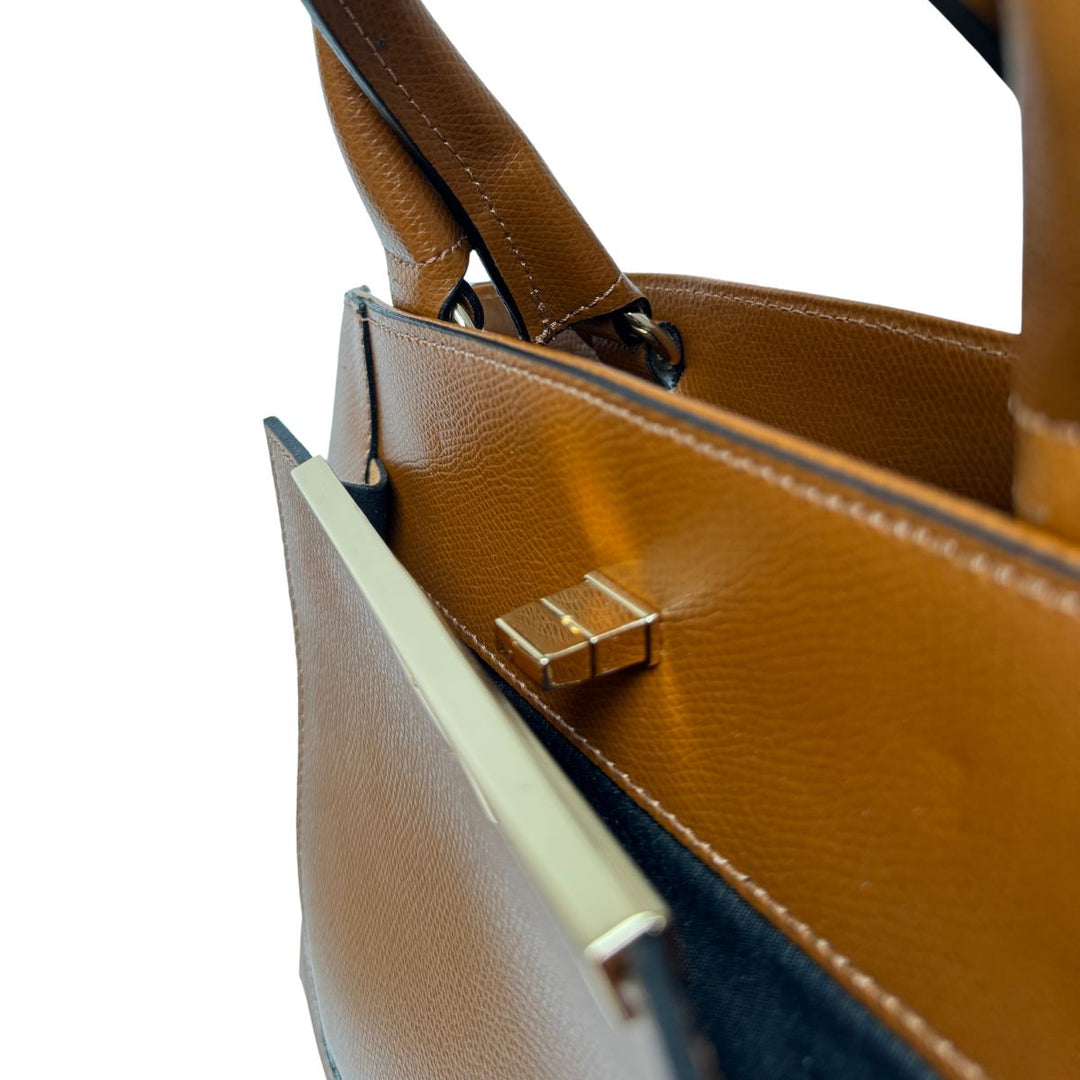 Voorvak van de Ripani leren handtas camel #kleur_camel