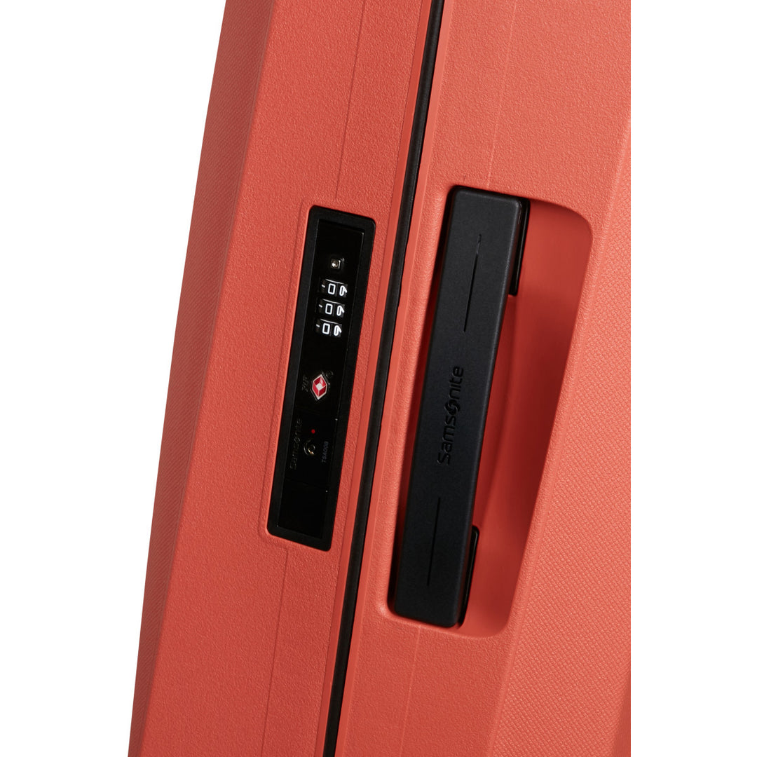 TSA slot van de Samsonite Essens handbagage koffer in clay #kleur_clay