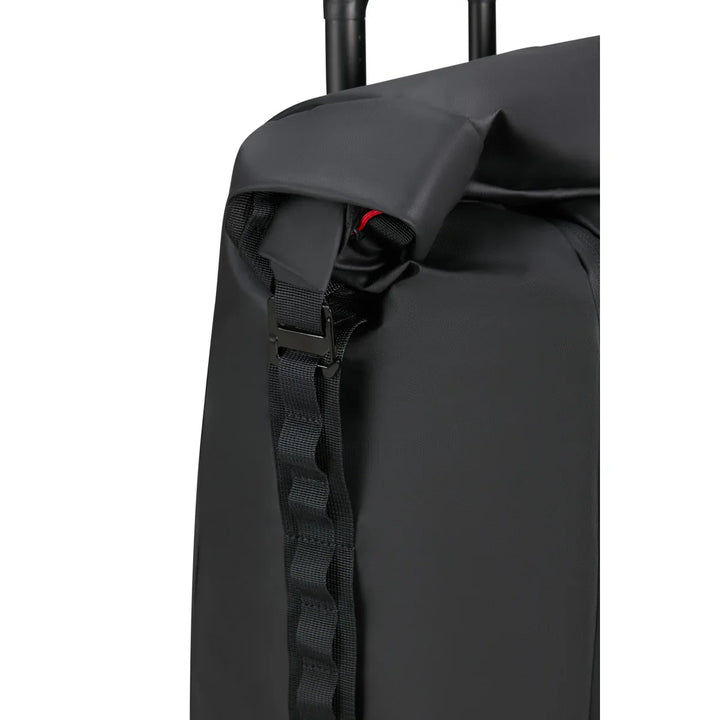Zijkant van de Ecodiver 4 in 1 reistas in black #kleur_black