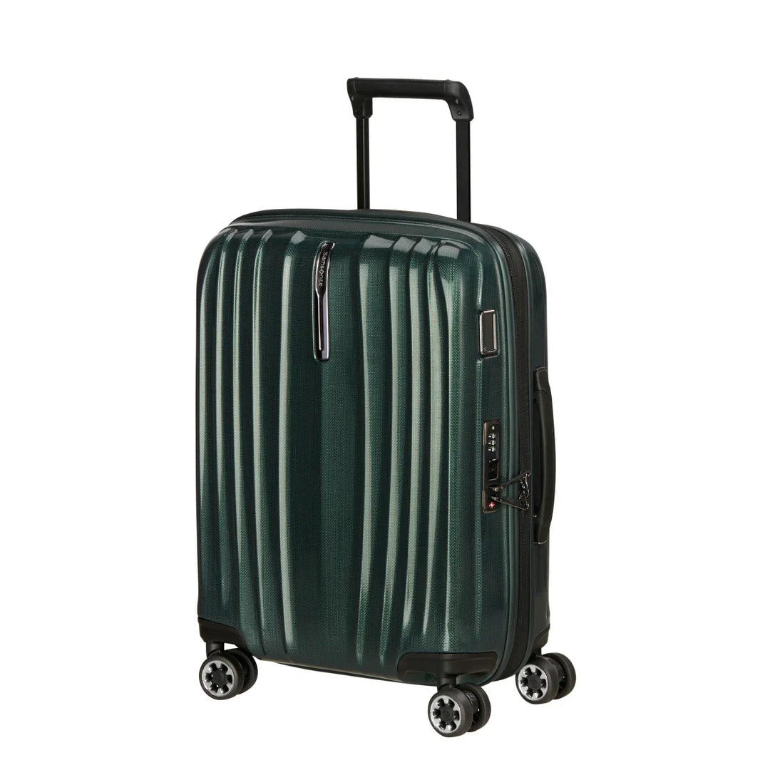 Voorzijde van de Samsonite NEXIS handbagage koffer deep-Forest #kleur_deep-forest