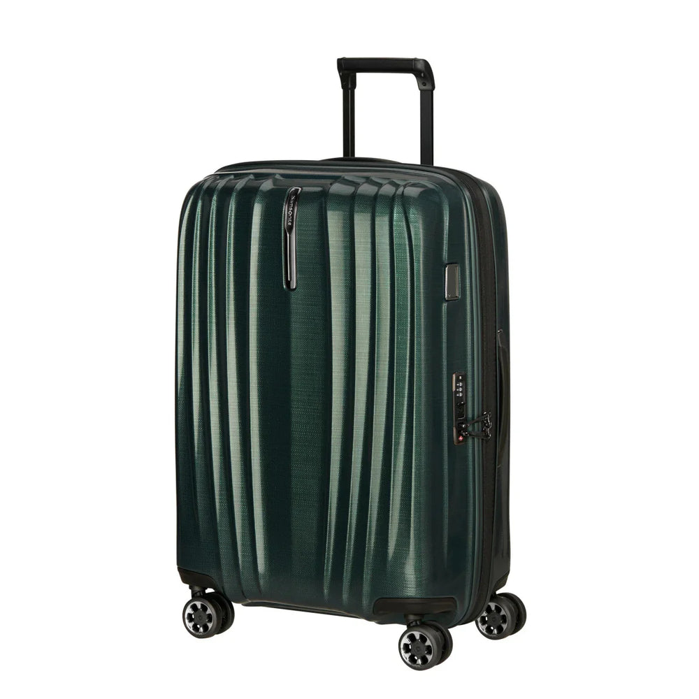 Voorzijde van de Samsonite NEXIS grote koffer 76 EXP in deep Forest #kleur_deep-forest