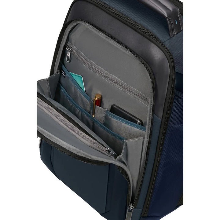 Voorvak in gebruik van de Samsonite Spectrolite 4.0  laptoptas 15,6 navy #kleur_navy