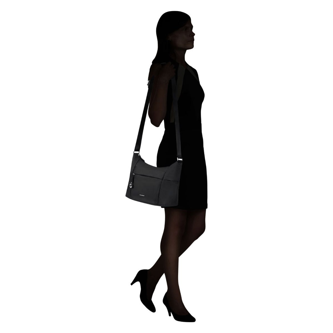 De Samsonite Move 5 black crossover in gebruik #kleur_black
