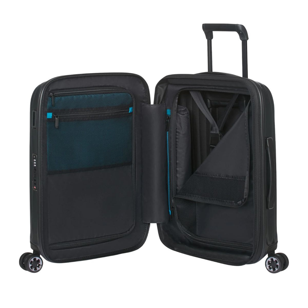 Binnenkant van de Samsonite NEXIS handbagage koffer in het black #kleur_black