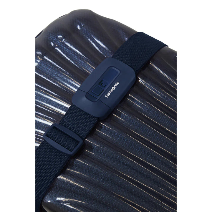 De Samsonite Luggage strap kofferriem in het navy in gebruik #kleur_navy