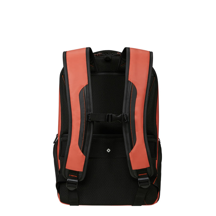 Achterkant van de Samsonite Ecoidver USB M laptop rugzak in clay #kleur_clay