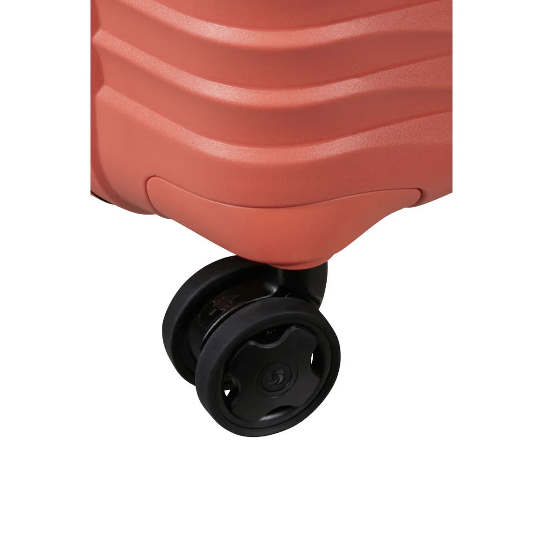 Wielen van de Samsonite Upscape 75 in clay #kleur_clay
