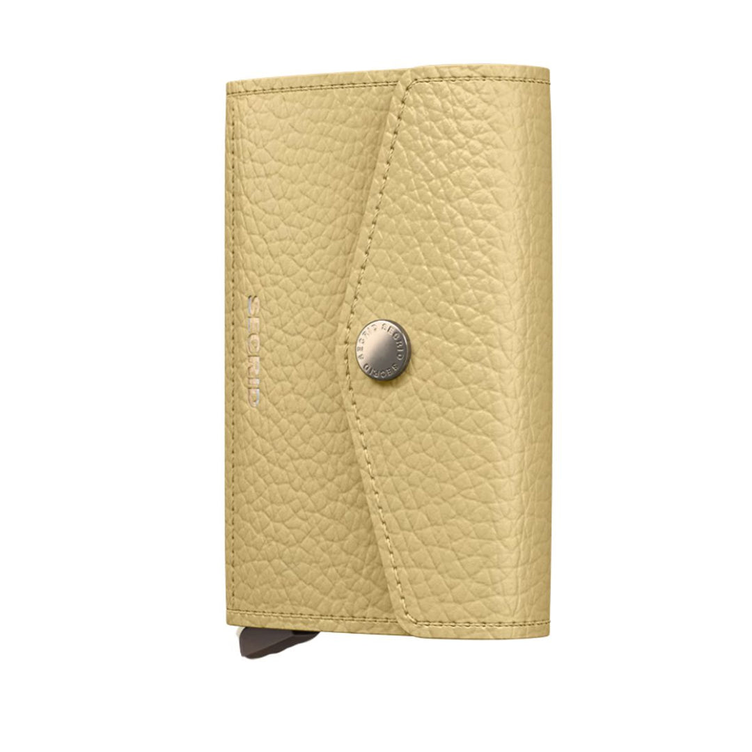 Voorkant van de Secrid Envolope mini wallet in butter-yellow #kleur_butter-yellow