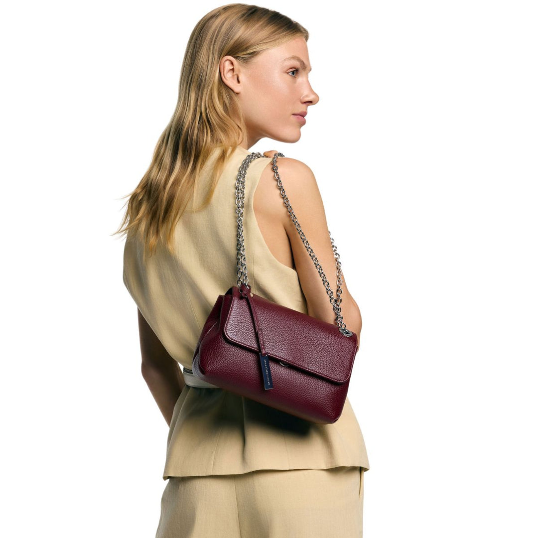 De Smaak Amsterdam Liv Bordeaux in gebruik #kleur_bordeaux