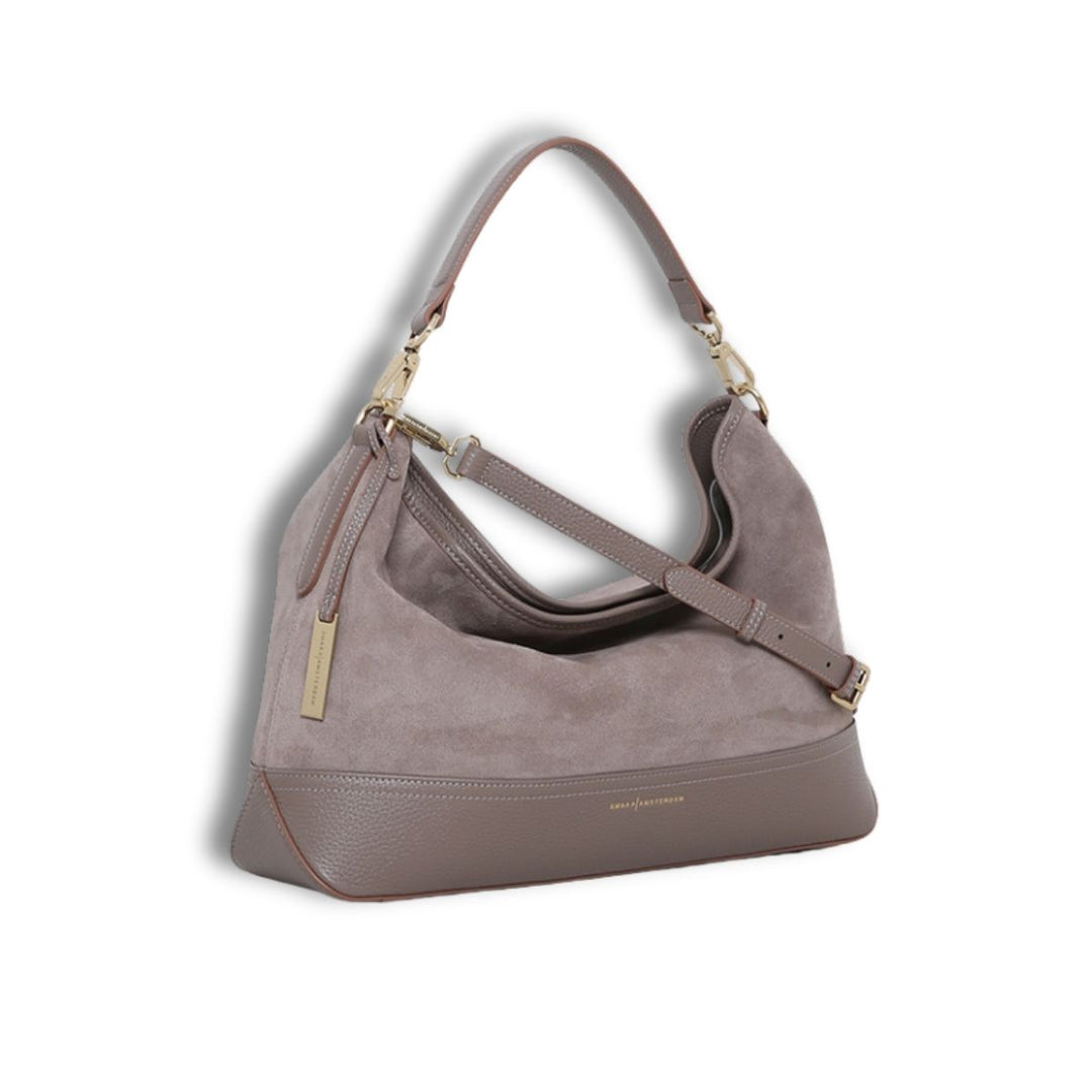 Voorzijde van de Smaak Amsterdam Mirel suede schoudertas #kleur_clay