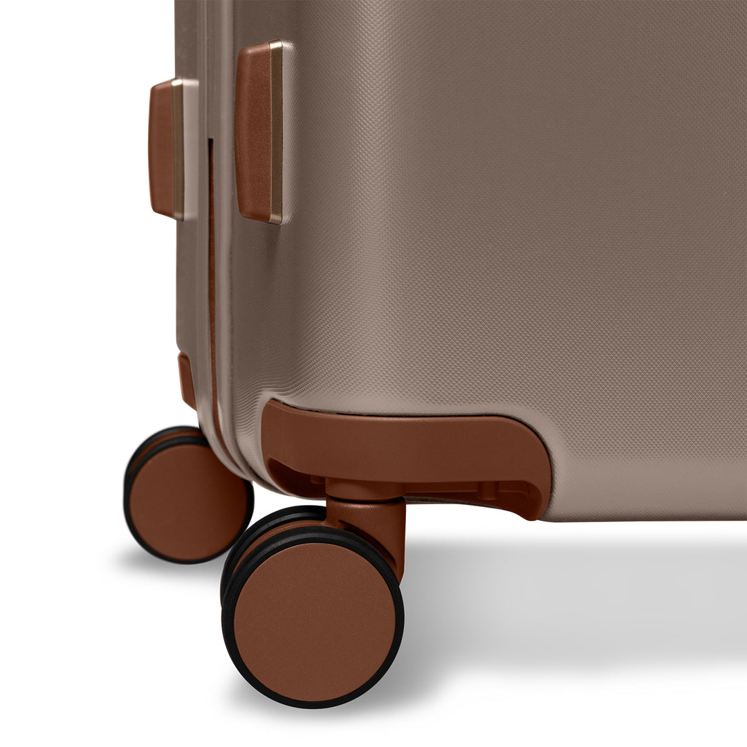 Wielen van de SUITSUIT Serenity middelmaat koffer 66 in moon-stone #kleur_moon-stone