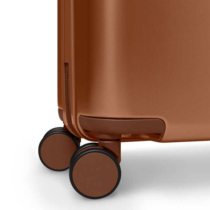 Wielen van de SUITSUIT Serenity handbagage koffer in de kleur Caramel #kleur_caramel