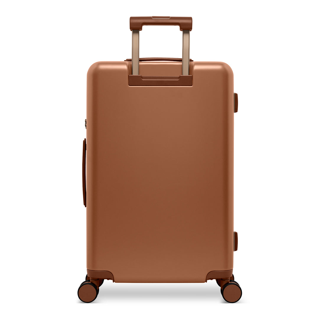 Achterkant van de SUITSUIT Serenity middelmaat koffer 66 in caramel #kleur_caramel
